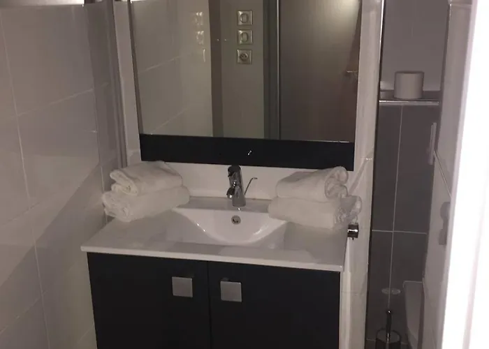 Heliopolis Ab 414 By Agn - 2 Personnes * Agde